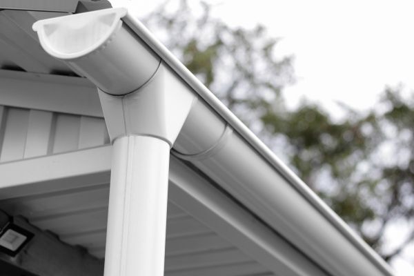 Vinyl Gutters Installation in Seminole