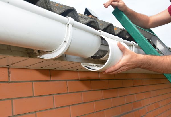 Gutter Seam Repair in Seminole