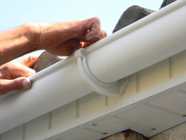Plastic Gutter Repair in Seminole